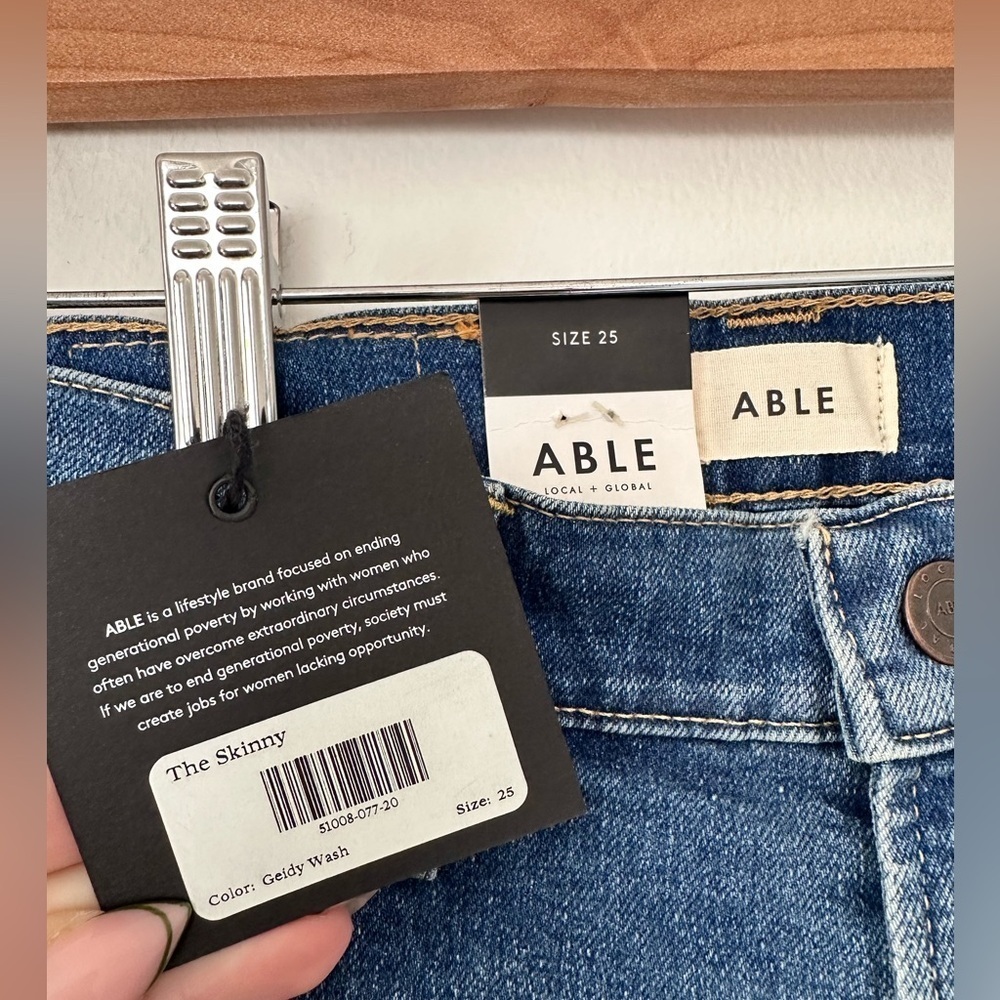 NWT Able Skinny Jean. Geidy Wash- Size 25 - Picture 3 of 7
